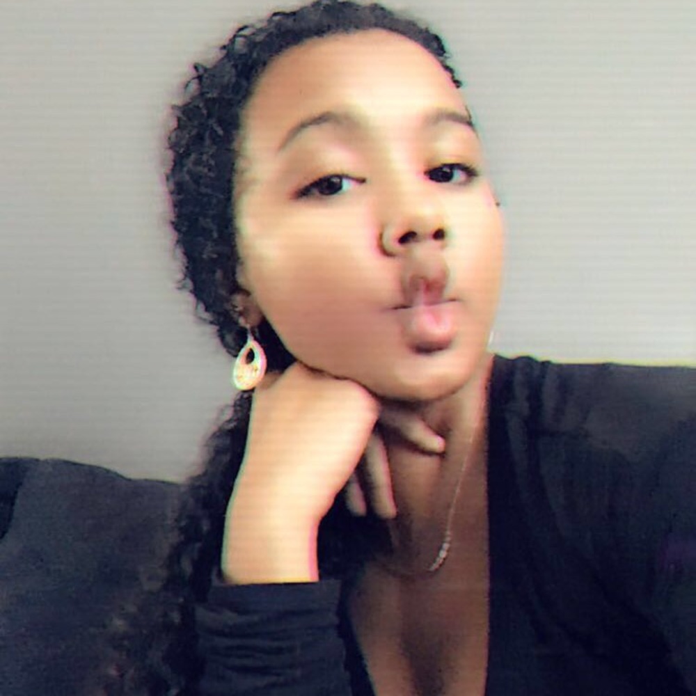 Meet your Posher, Kiara